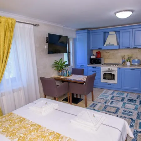 Mar'elle Constanta